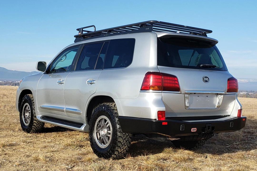2009 Lexus LX 3rd Gen - Image 4 of 31