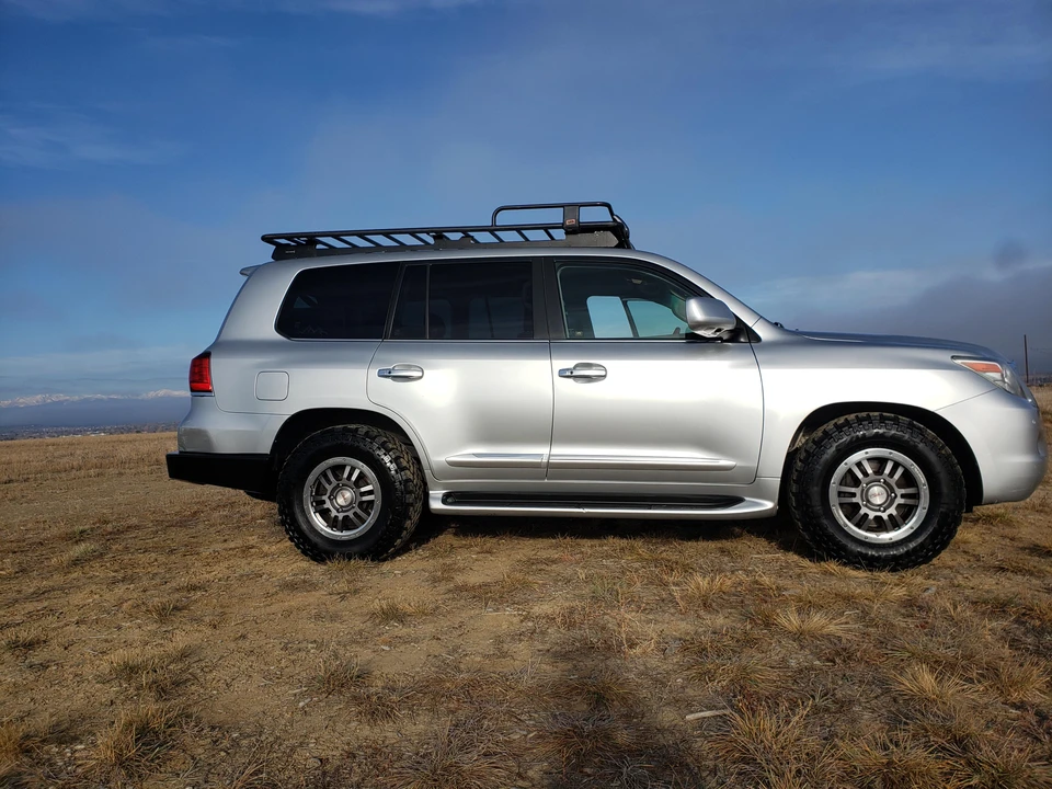 2009 Lexus LX 3rd Gen - Image 15 of 31