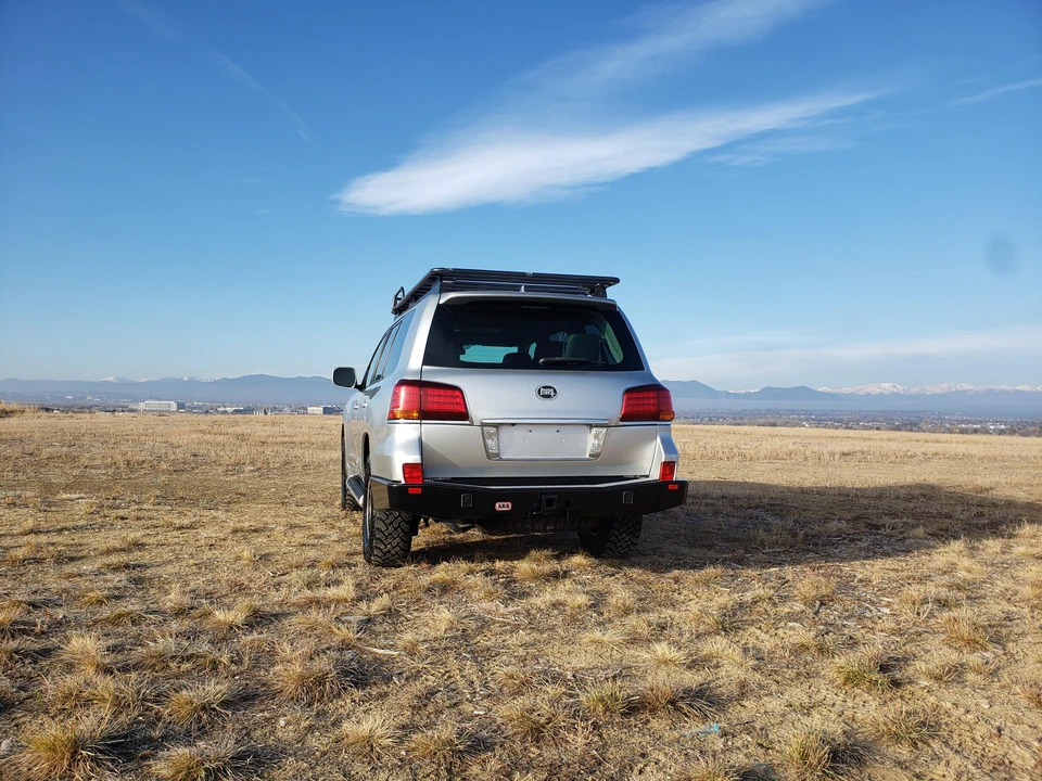 2009 Lexus LX 3rd Gen - Image 11 of 31
