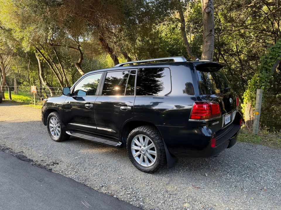 2009 Lexus LX 3rd Gen - Image 2 of 20
