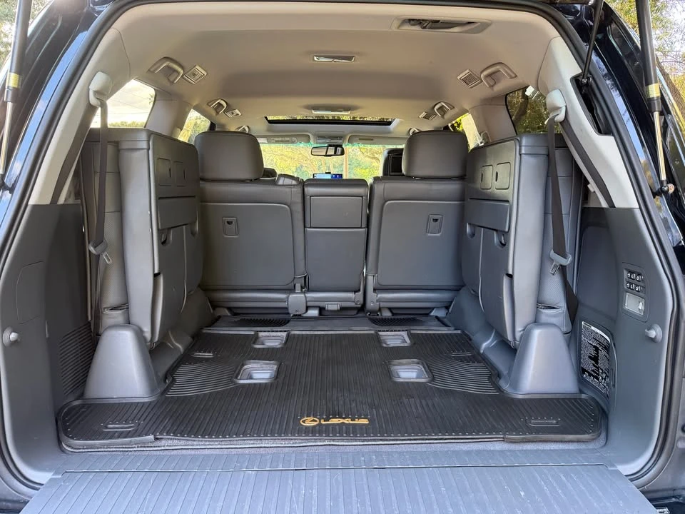 2009 Lexus LX 3rd Gen - Image 17 of 20