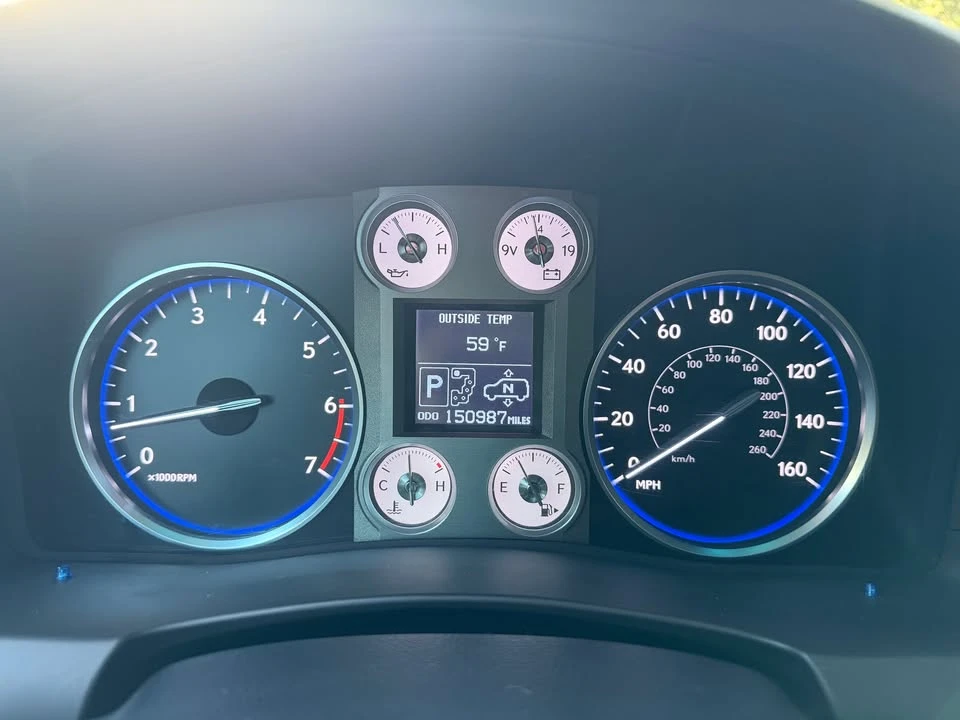 2009 Lexus LX 3rd Gen - Image 10 of 20