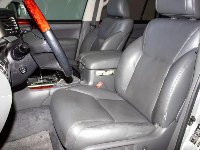 2009 Lexus LX 3rd Gen - Image 13 of 21