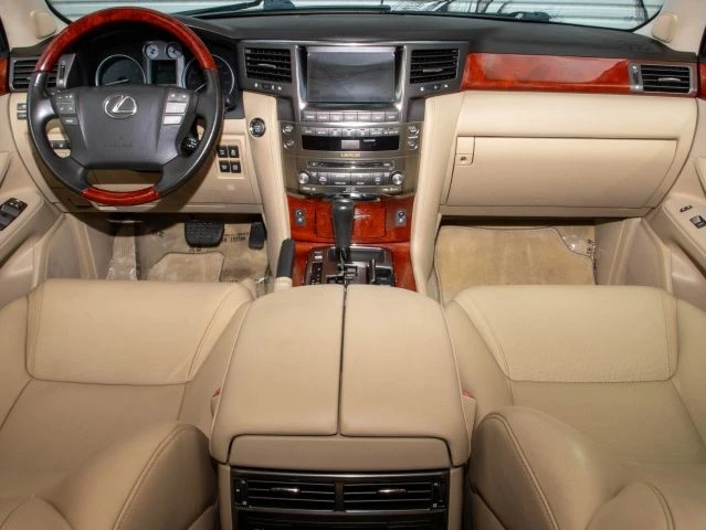 2009 Lexus LX 3rd Gen - Image 15 of 21