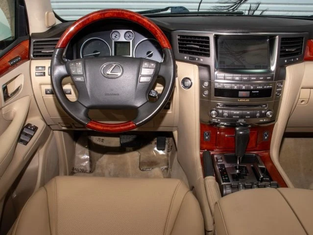 2009 Lexus LX 3rd Gen - Image 11 of 21