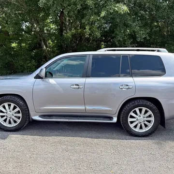 2009 Lexus LX 570 Sport Utility 4D