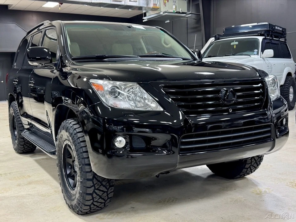 2009 Lexus LX 3rd Gen - Image 5 of 12