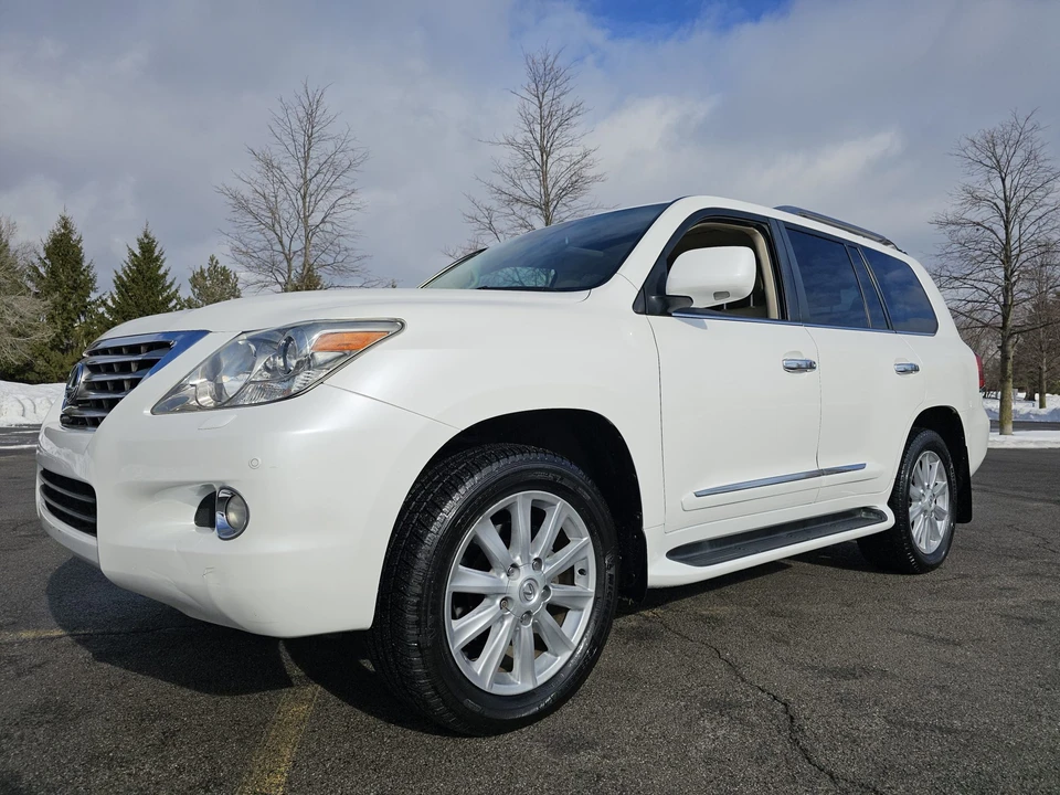 2009 Lexus LX 3rd Gen - Image 5 of 31