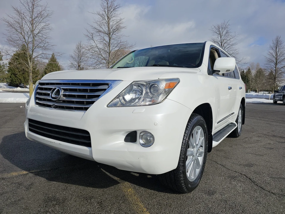 2009 Lexus LX 3rd Gen - Image 4 of 31