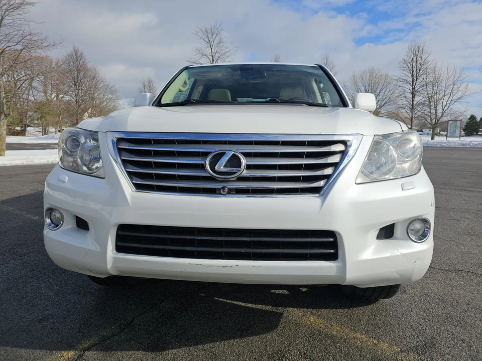 2009 Lexus LX 3rd Gen - Image 27 of 31