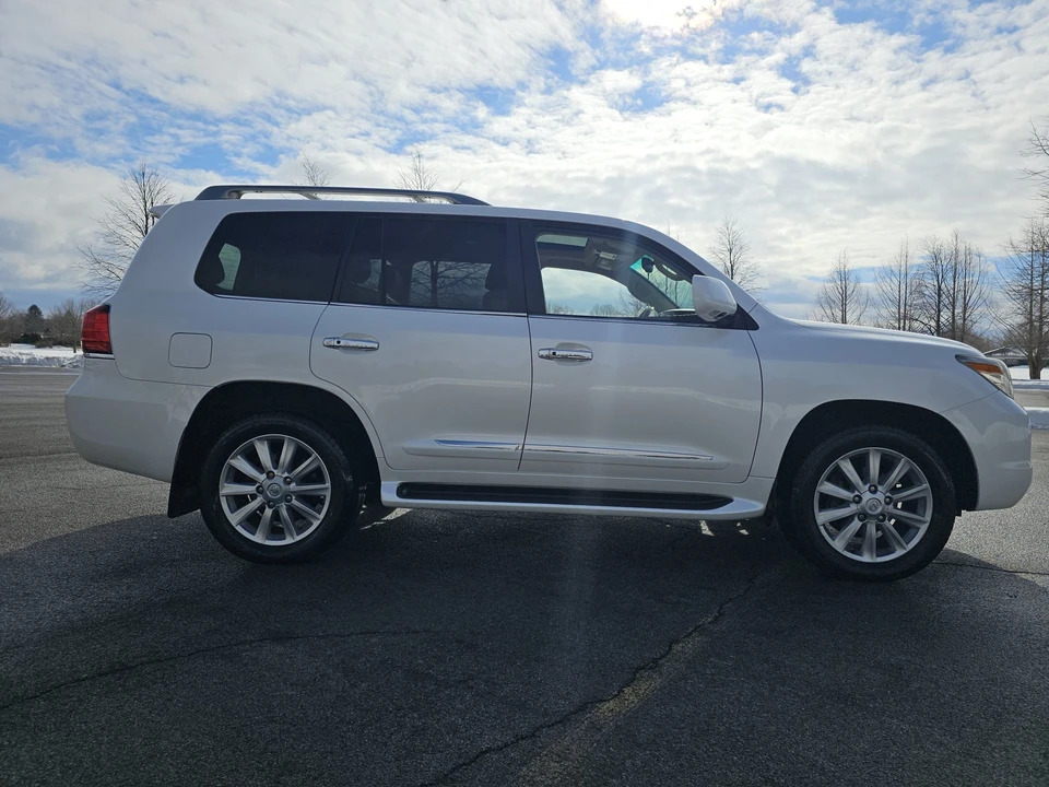 2009 Lexus LX 3rd Gen - Image 20 of 31