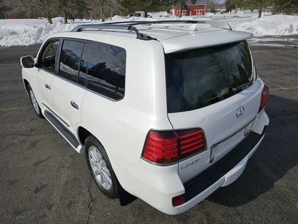 2009 Lexus LX 3rd Gen - Image 11 of 31