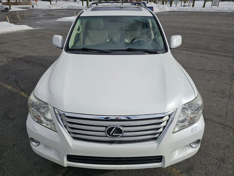 2009 Lexus LX 3rd Gen - Image 26 of 31