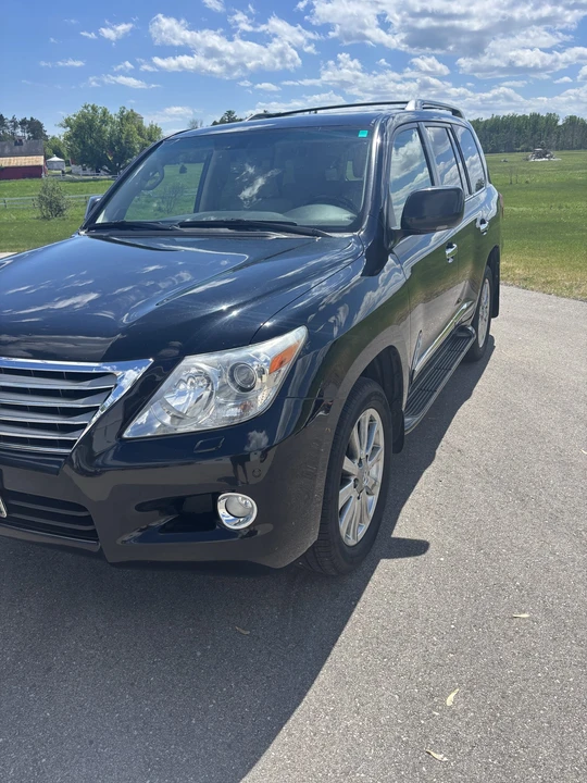 2009 Lexus LX 3rd Gen - Image 16 of 31