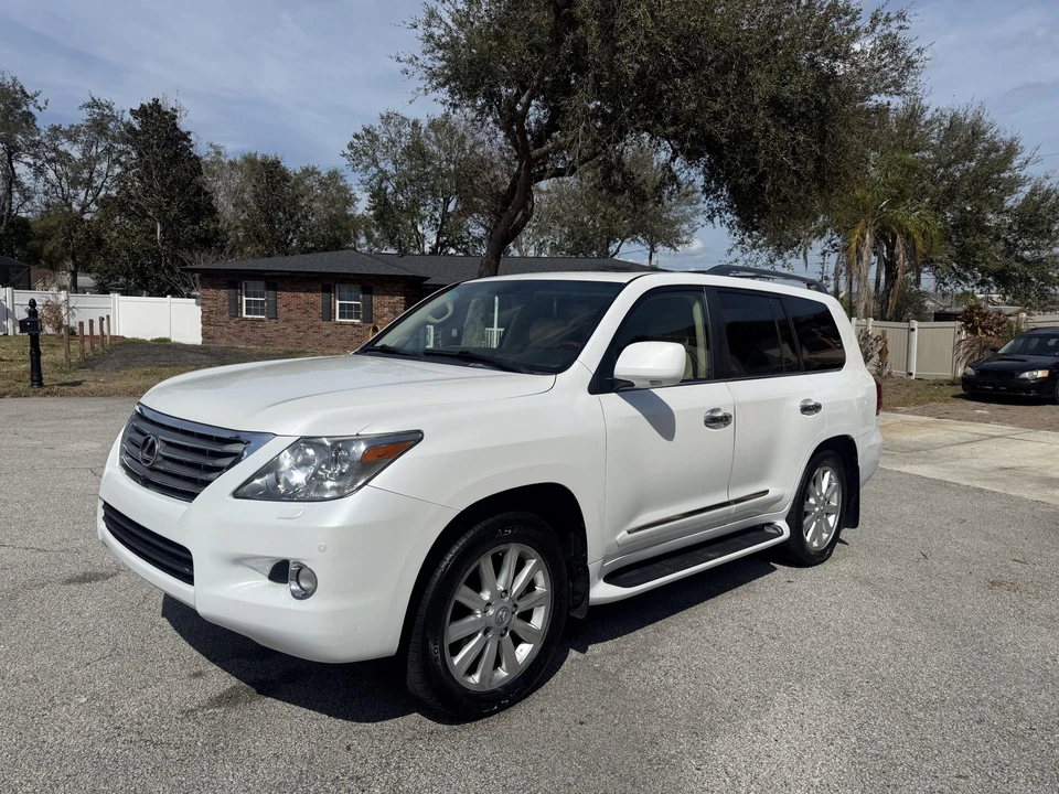 2009 Lexus LX 2nd Gen - Image 4 of 31