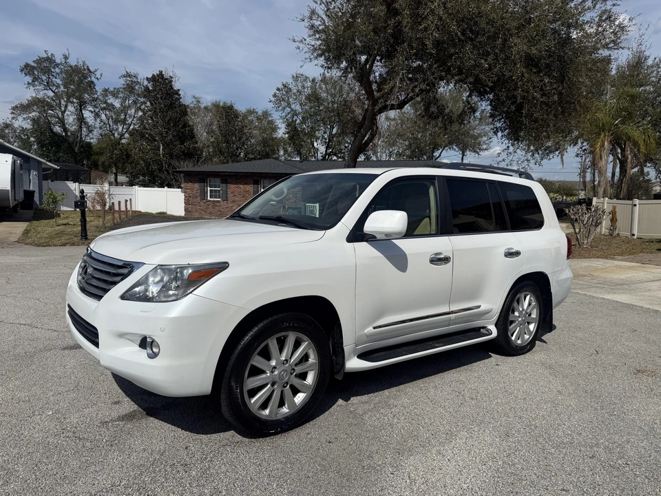 2009 Lexus LX 2nd Gen - Image 5 of 31