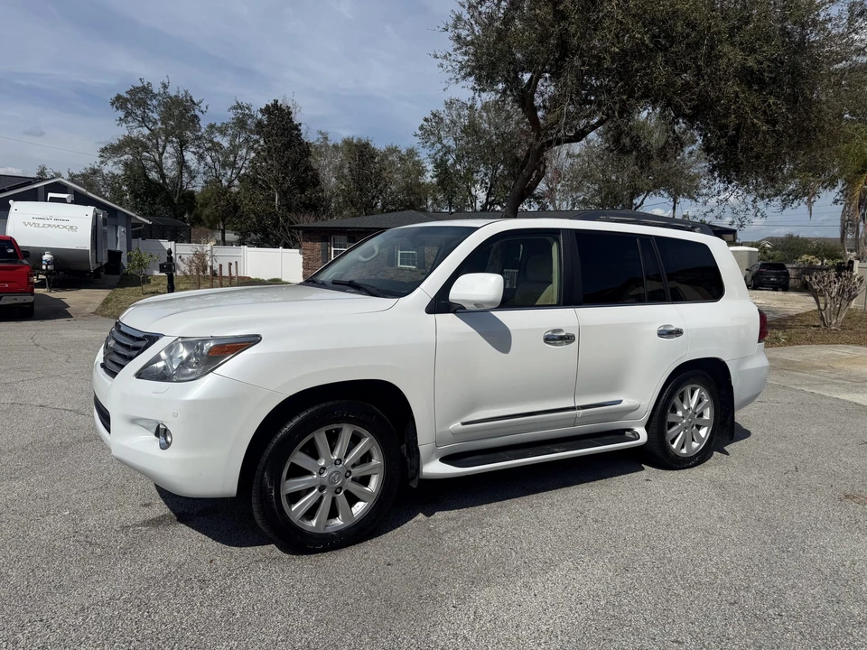 2009 Lexus LX 2nd Gen - Image 6 of 31
