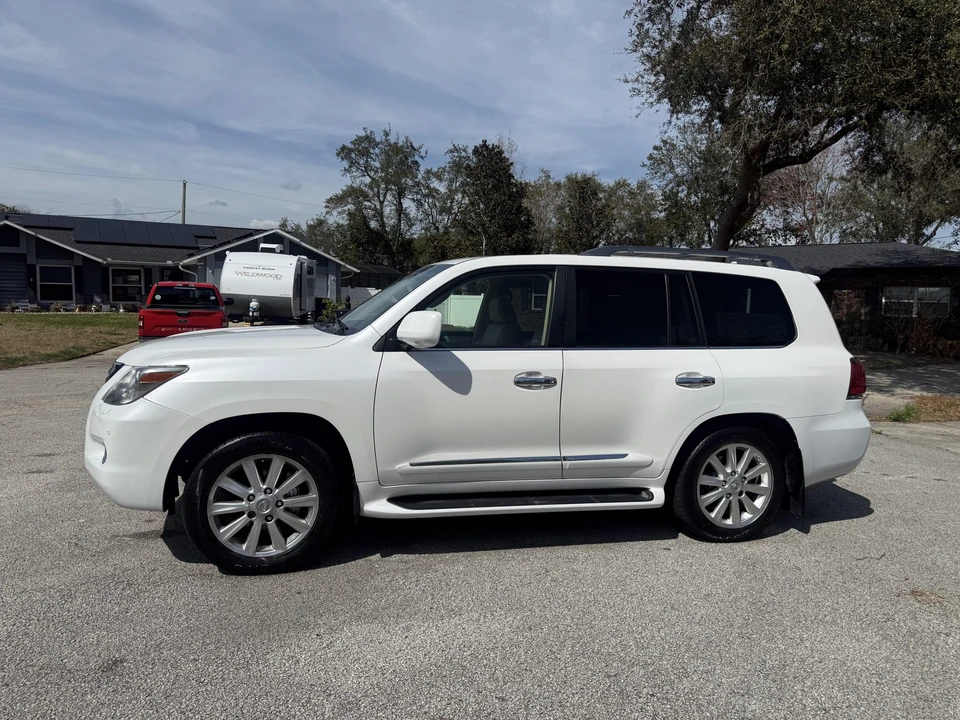 2009 Lexus LX 2nd Gen - Image 9 of 31