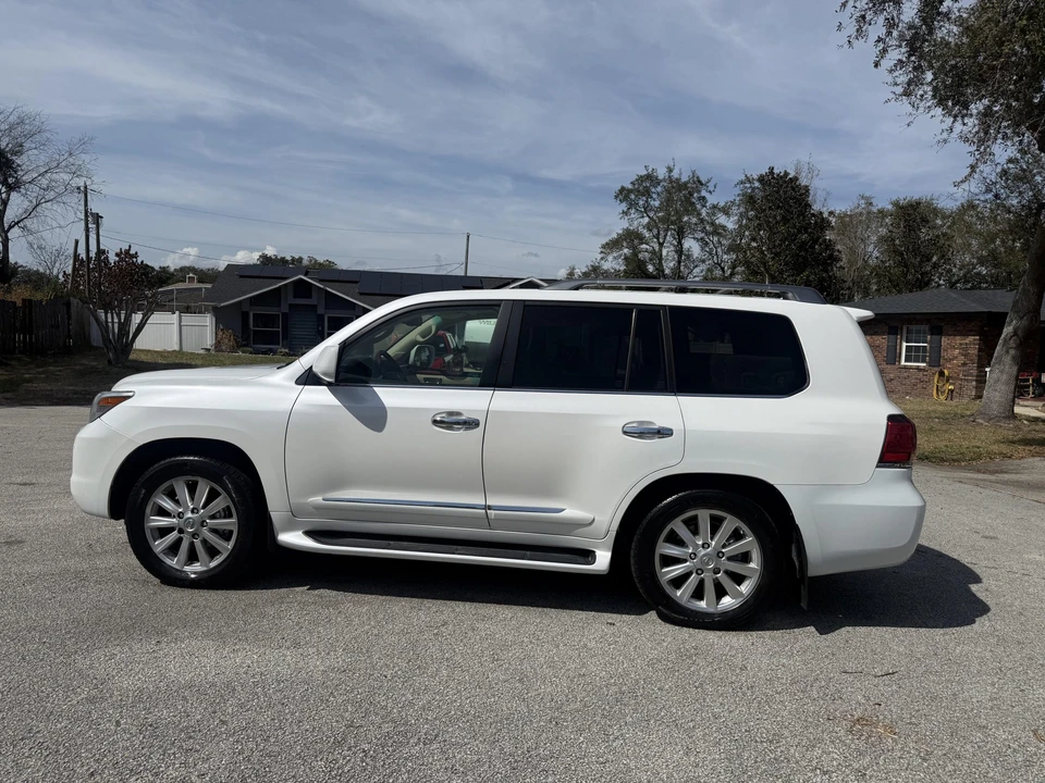 2009 Lexus LX 2nd Gen - Image 13 of 31
