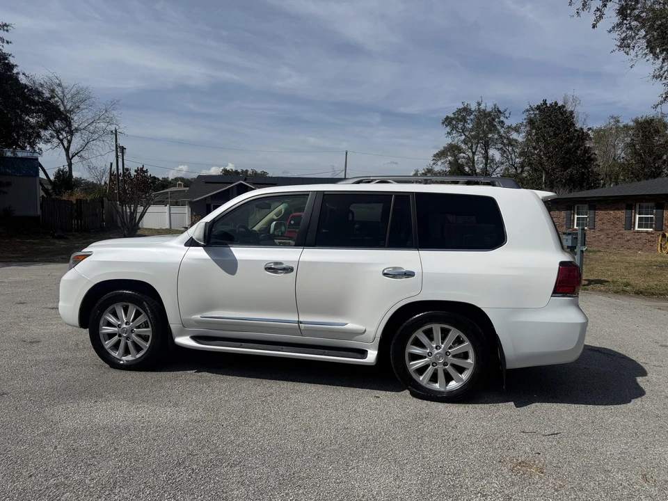 2009 Lexus LX 2nd Gen - Image 12 of 31