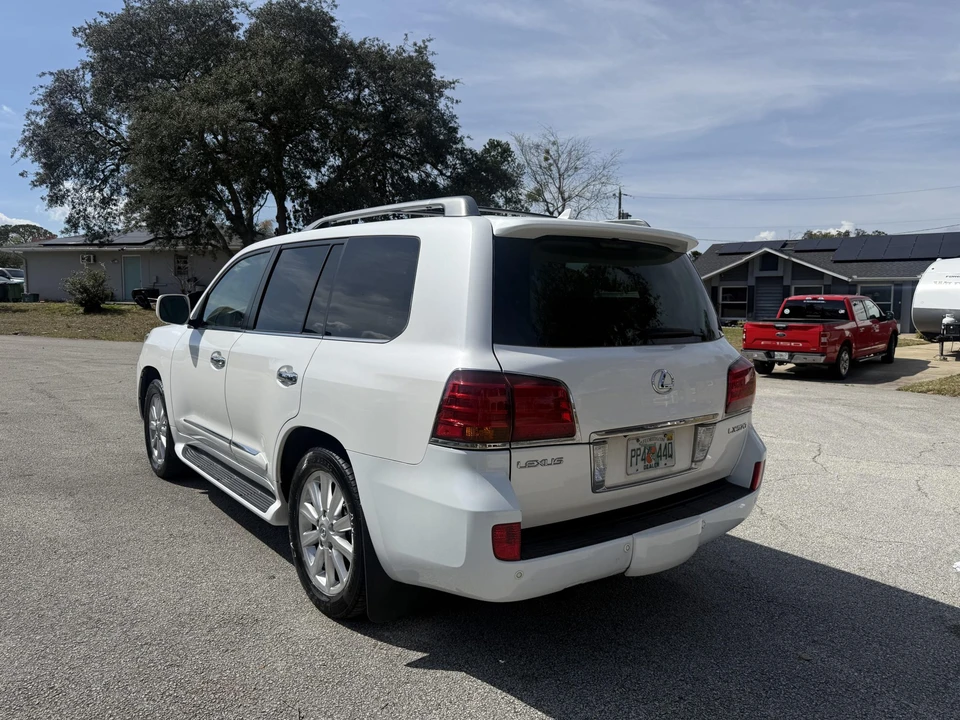 2009 Lexus LX 2nd Gen - Image 21 of 31