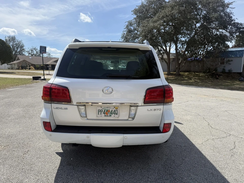 2009 Lexus LX 2nd Gen - Image 29 of 31