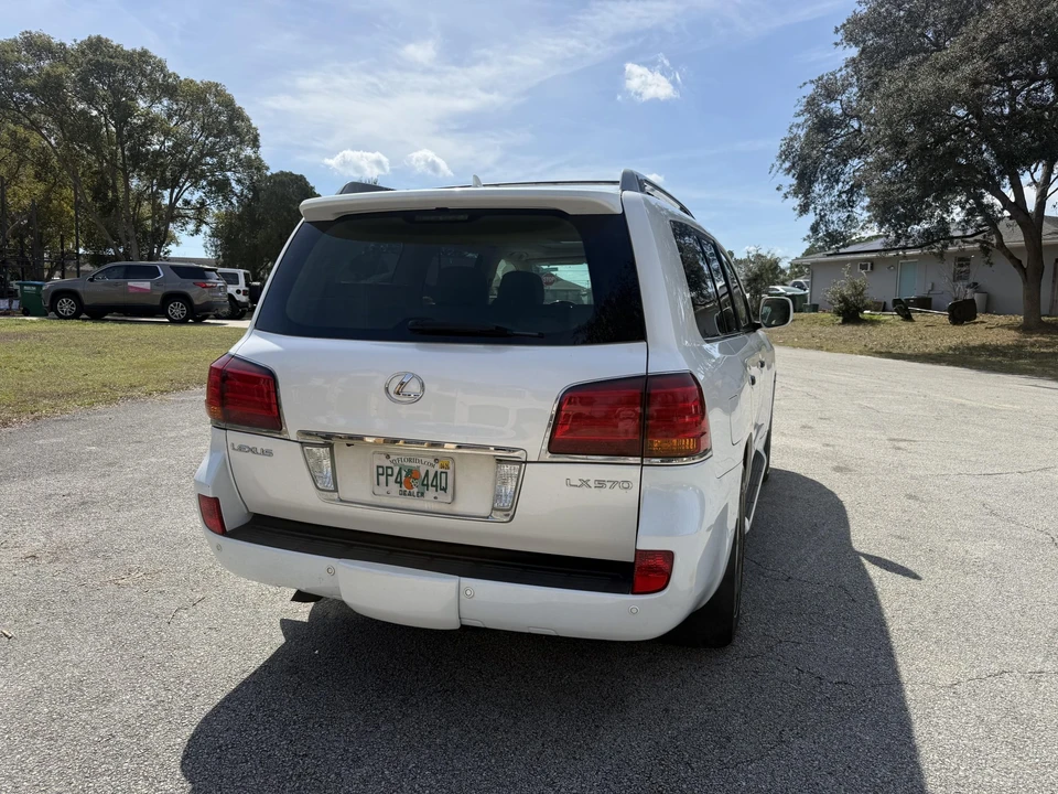 2009 Lexus LX 2nd Gen - Image 31 of 31