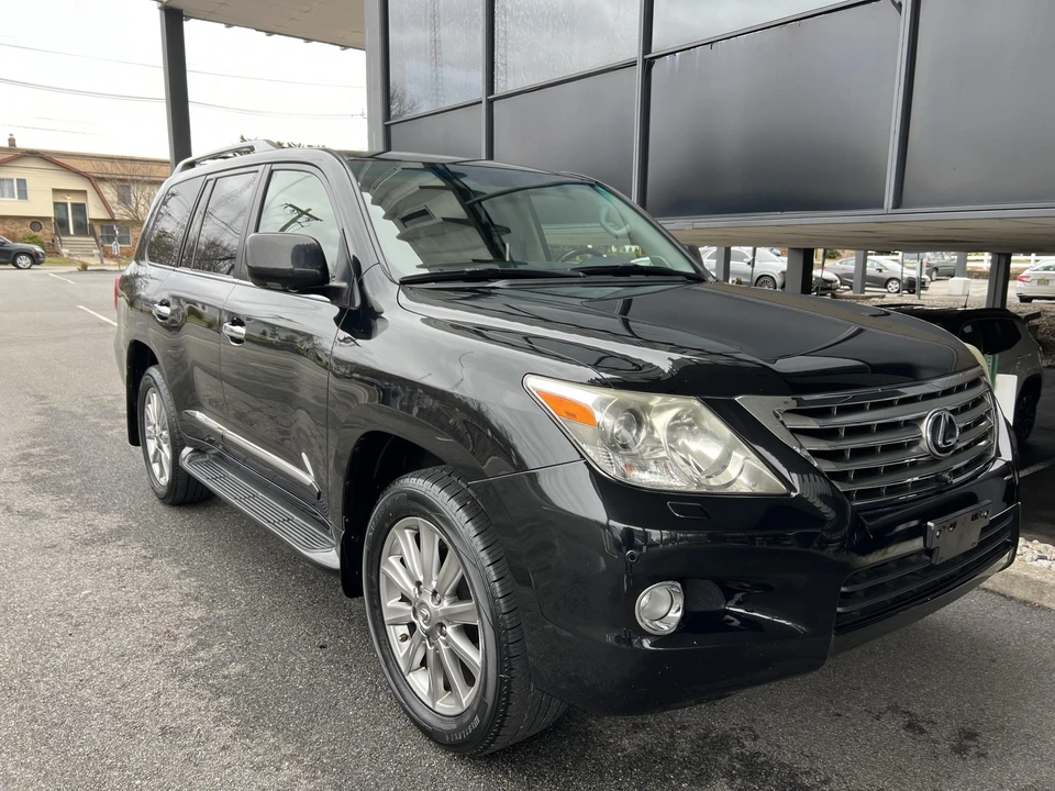 2009 Lexus LX 3rd Gen - Image 6 of 31