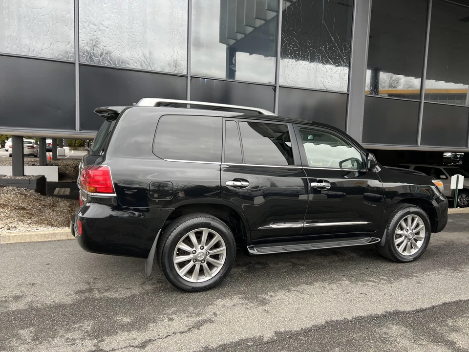 2009 Lexus LX 3rd Gen - Image 20 of 31