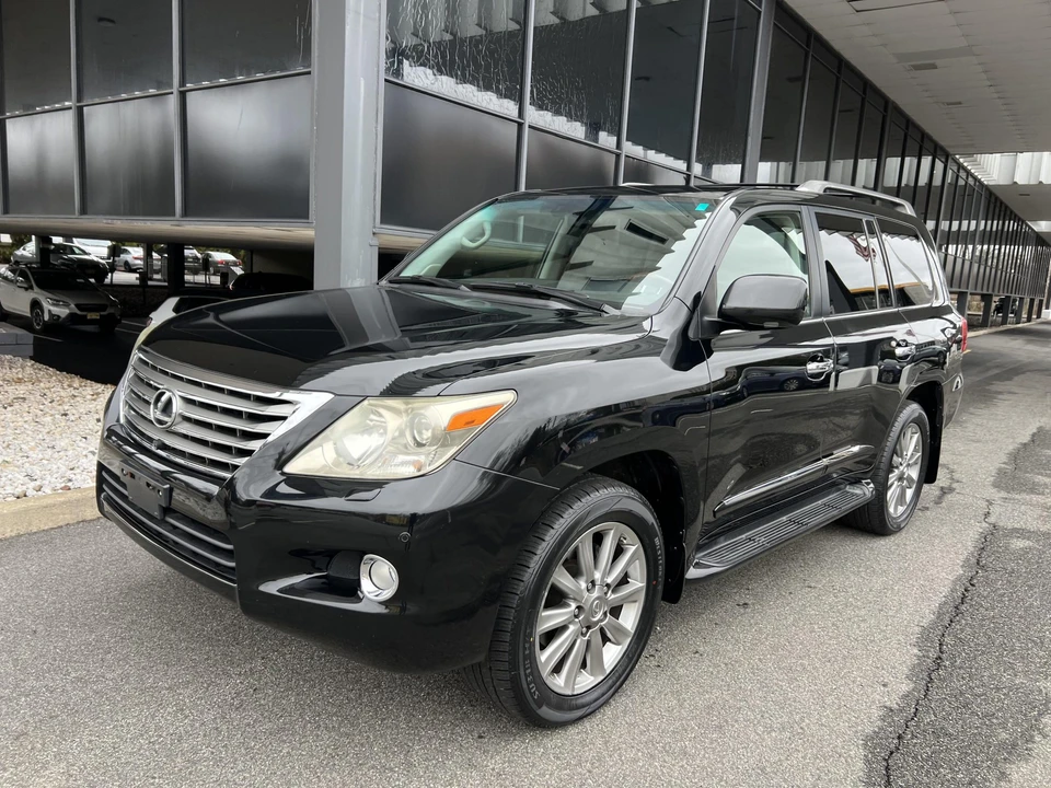 2009 Lexus LX 3rd Gen - Image 2 of 31
