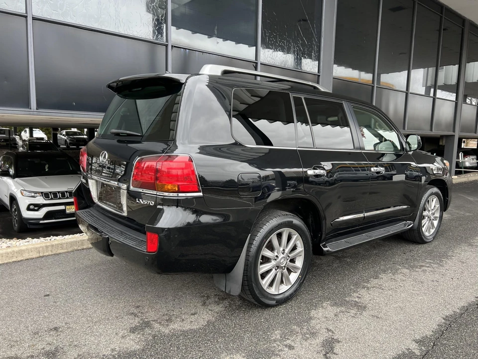2009 Lexus LX 3rd Gen - Image 22 of 31