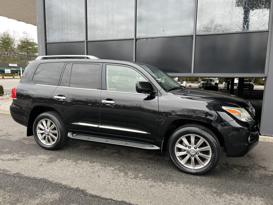 2009 Lexus LX 3rd Gen - Image 14 of 31
