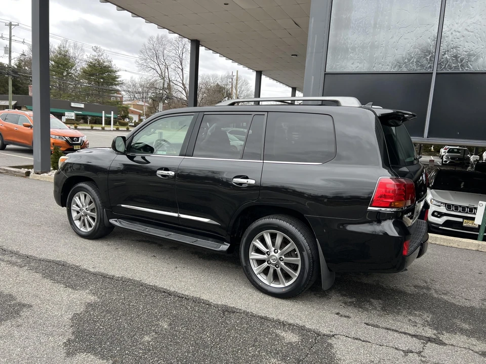 2009 Lexus LX 3rd Gen - Image 31 of 31