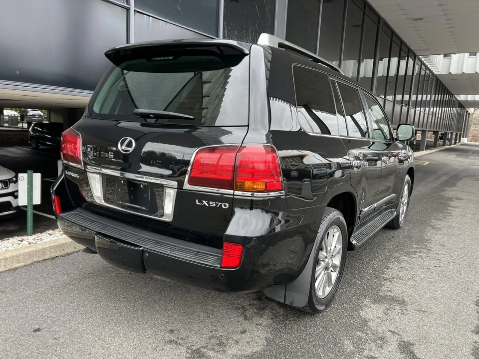 2009 Lexus LX 3rd Gen - Image 24 of 31