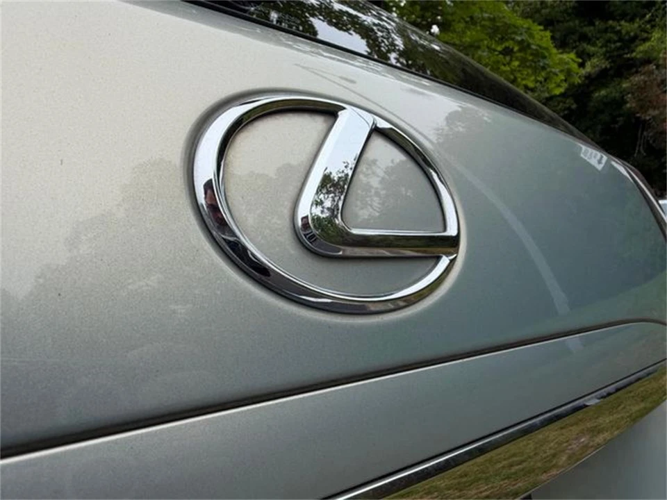 2009 Lexus RX 2nd Gen - Image 16 of 31