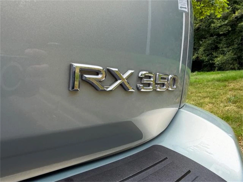 2009 Lexus RX 2nd Gen - Image 17 of 31