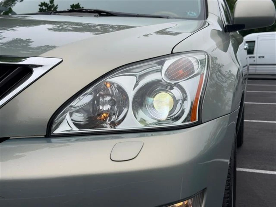 2009 Lexus RX 2nd Gen - Image 12 of 31