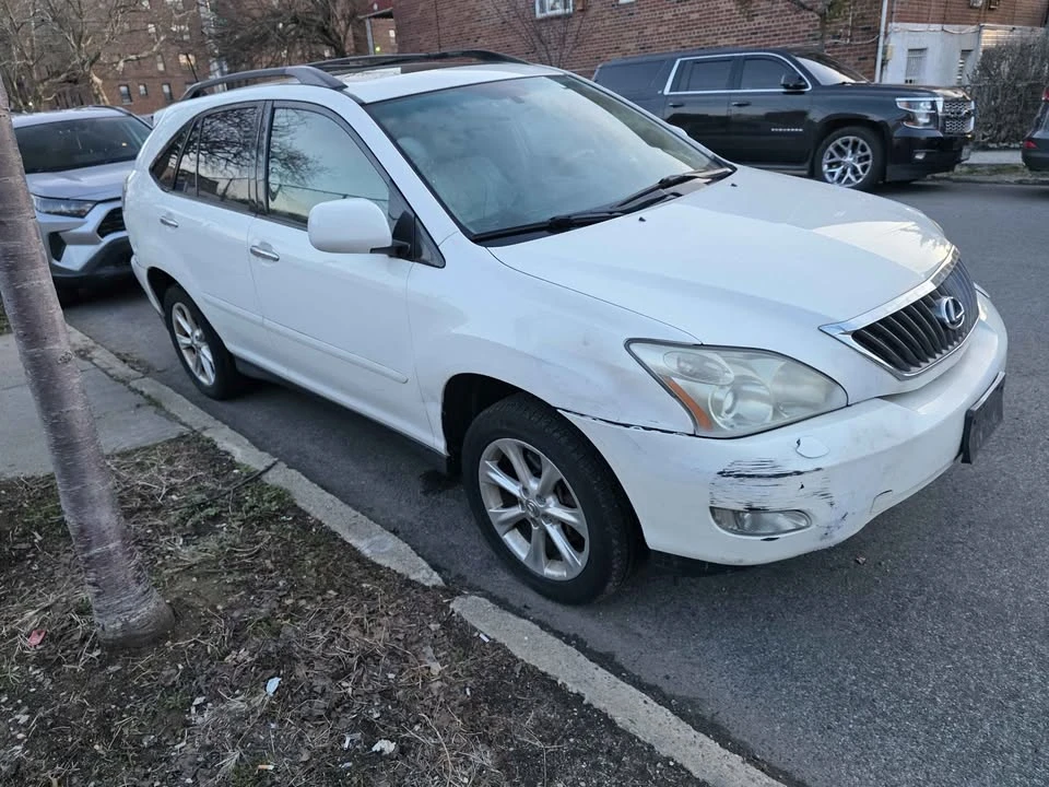 2009 Lexus RX 2nd Gen - Image 5 of 10