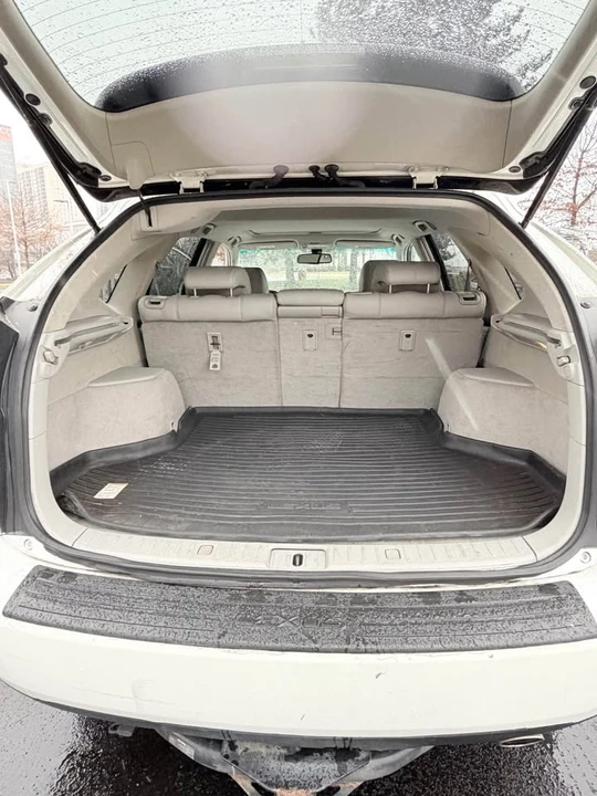 2009 Lexus RX 2nd Gen - Image 8 of 14