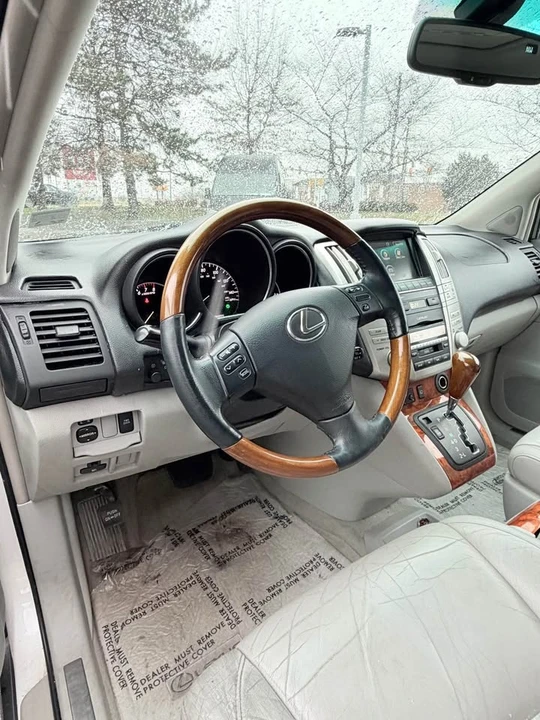 2009 Lexus RX 2nd Gen - Image 10 of 14