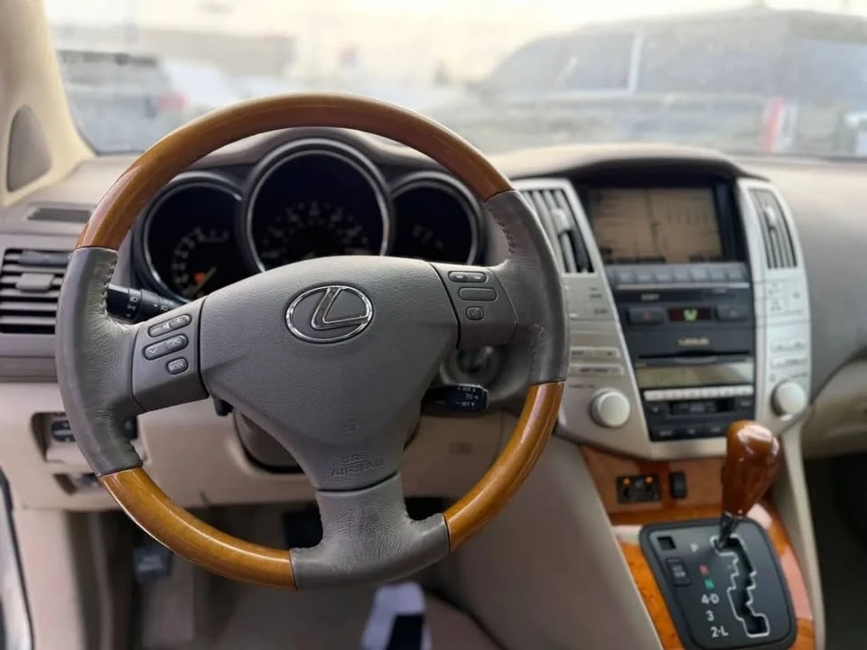 2009 Lexus RX 2nd Gen - Image 11 of 14