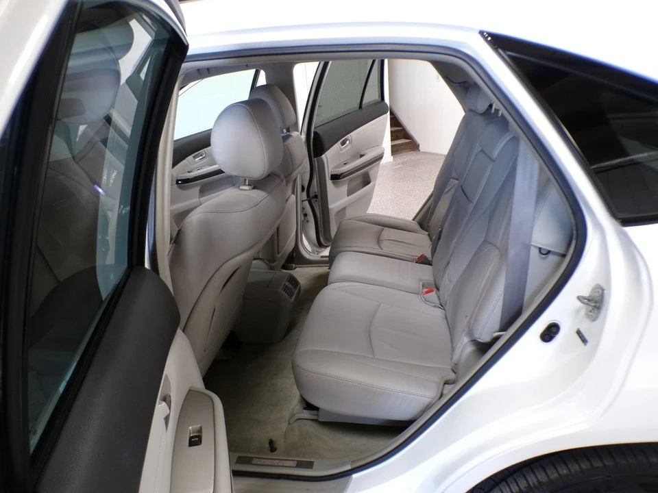 2009 Lexus RX 2nd Gen - Image 11 of 17
