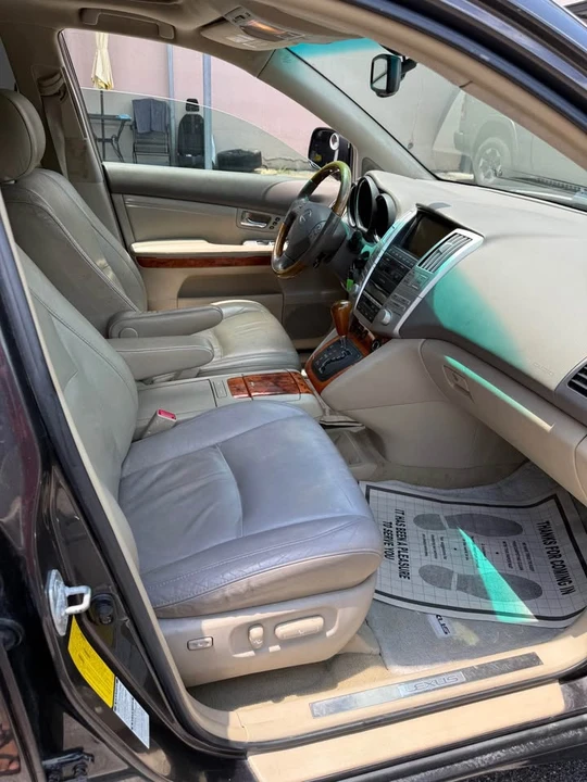 2009 Lexus RX 2nd Gen - Image 5 of 11
