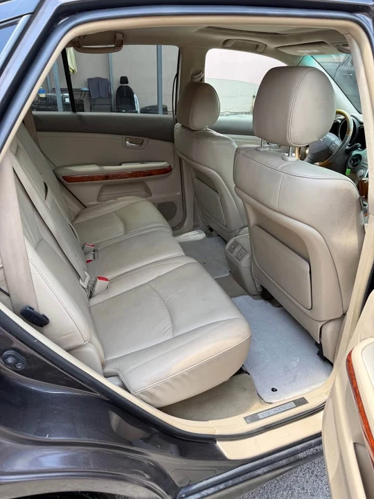 2009 Lexus RX 2nd Gen - Image 6 of 11