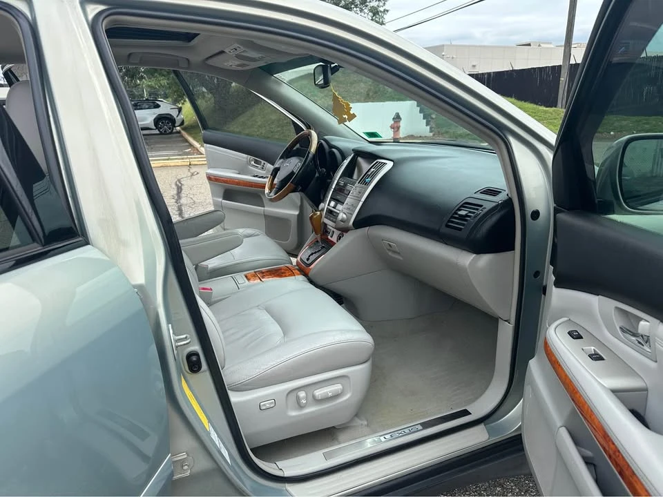 2009 Lexus RX 3rd Gen - Image 7 of 12