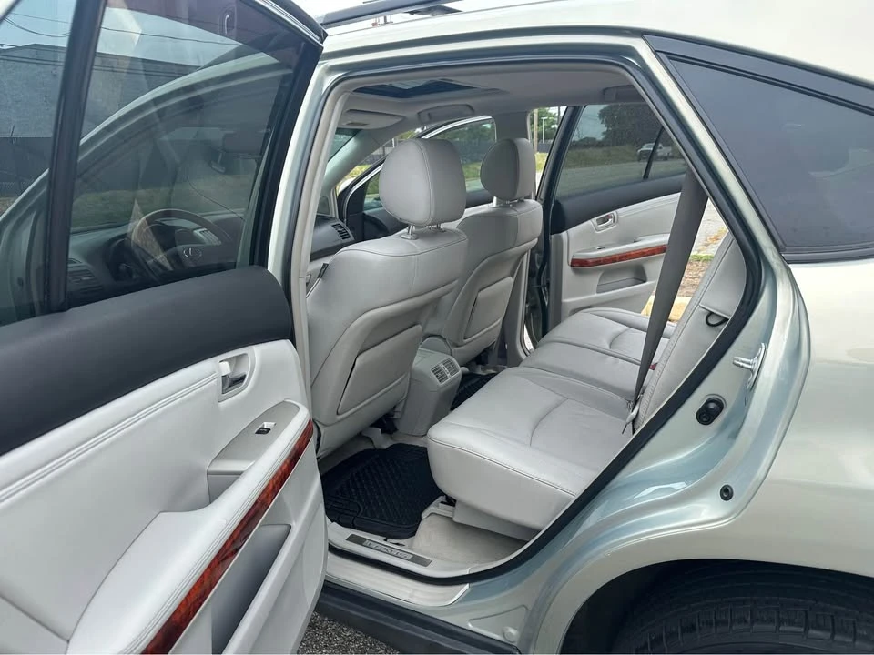 2009 Lexus RX 3rd Gen - Image 6 of 12