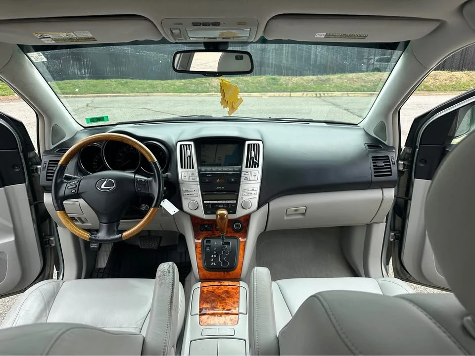 2009 Lexus RX 3rd Gen - Image 9 of 12