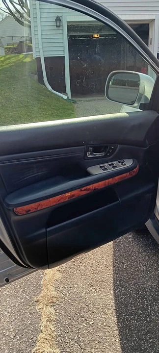 2009 Lexus RX 2nd Gen - Image 6 of 8