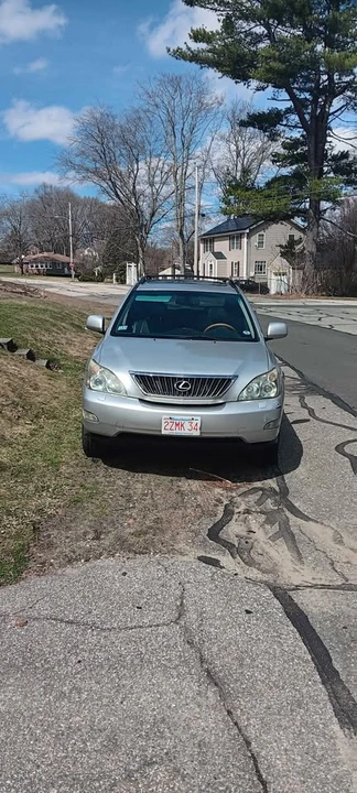 2009 Lexus RX 2nd Gen - Image 4 of 8