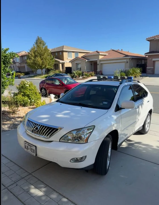 2009 Lexus RX 3rd Gen - Image 2 of 4